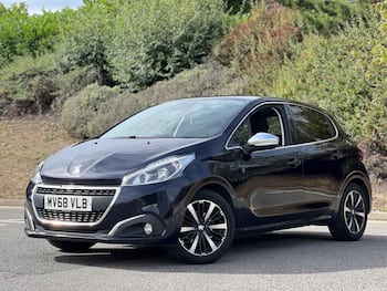 Used Peugeot 208 2018 for sale - 79808771: Photo