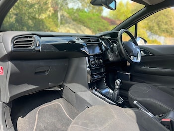 Used DS Automobiles DS 3 2015 for sale - 79520648: Photo
