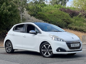 Used Peugeot 208 2016 for sale - 79657432: Photo