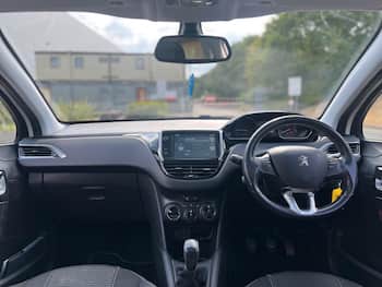 Used Peugeot 208 2016 for sale - 79657432: Photo
