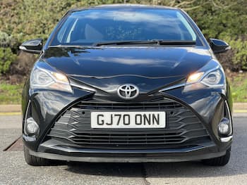 Used Toyota Yaris 2020 for sale - 79635335: Photo