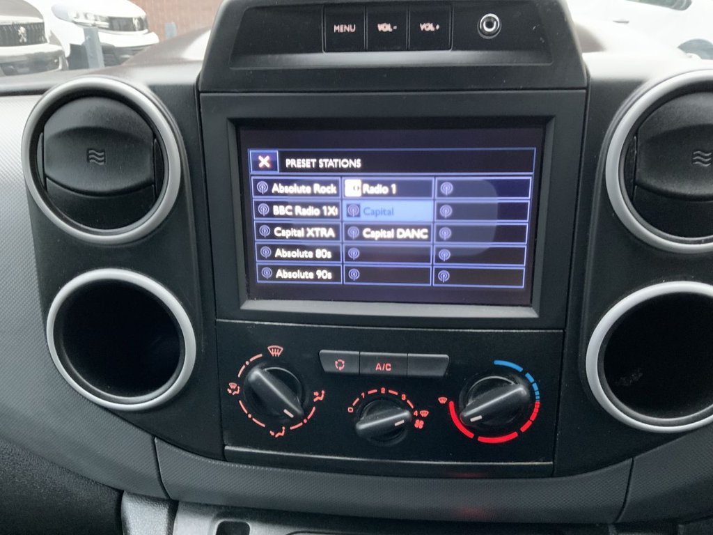 Used Peugeot Partner 2018 for sale - 77302200: Photo 18