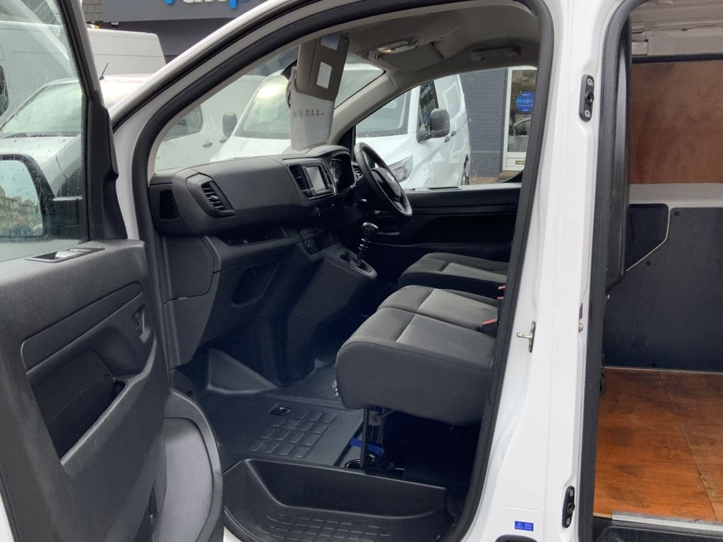 Used Vauxhall Vivaro 2023 for sale - 77157383: Photo 12