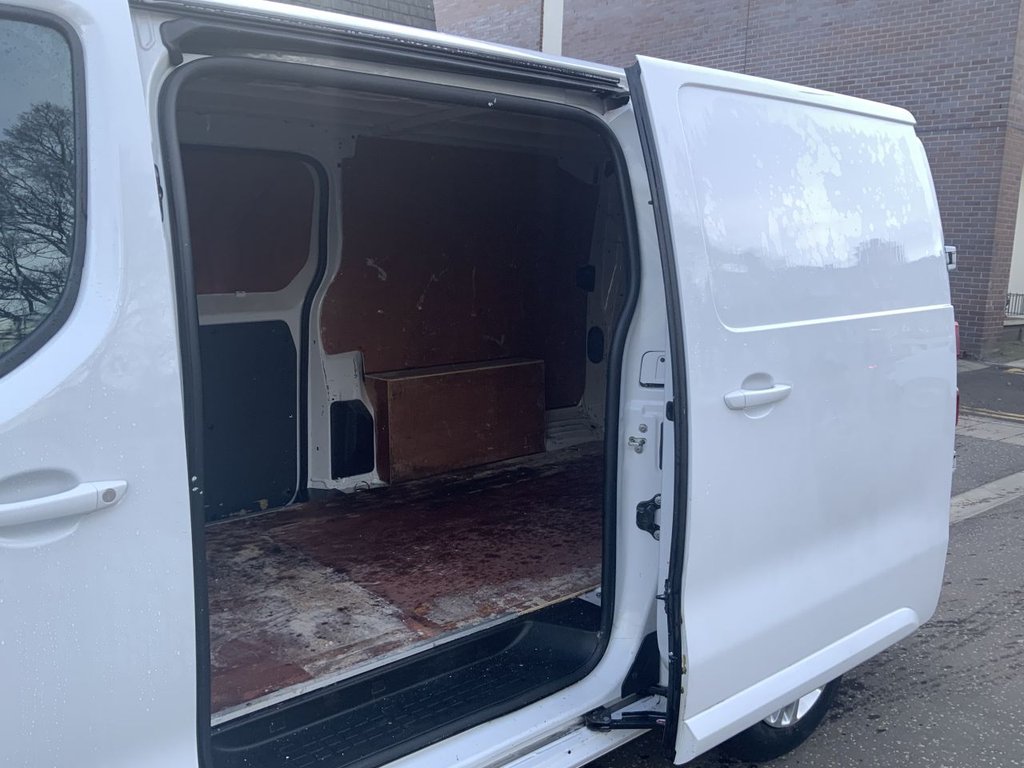 Used Vauxhall Vivaro 2023 for sale - 77642669: Photo 11