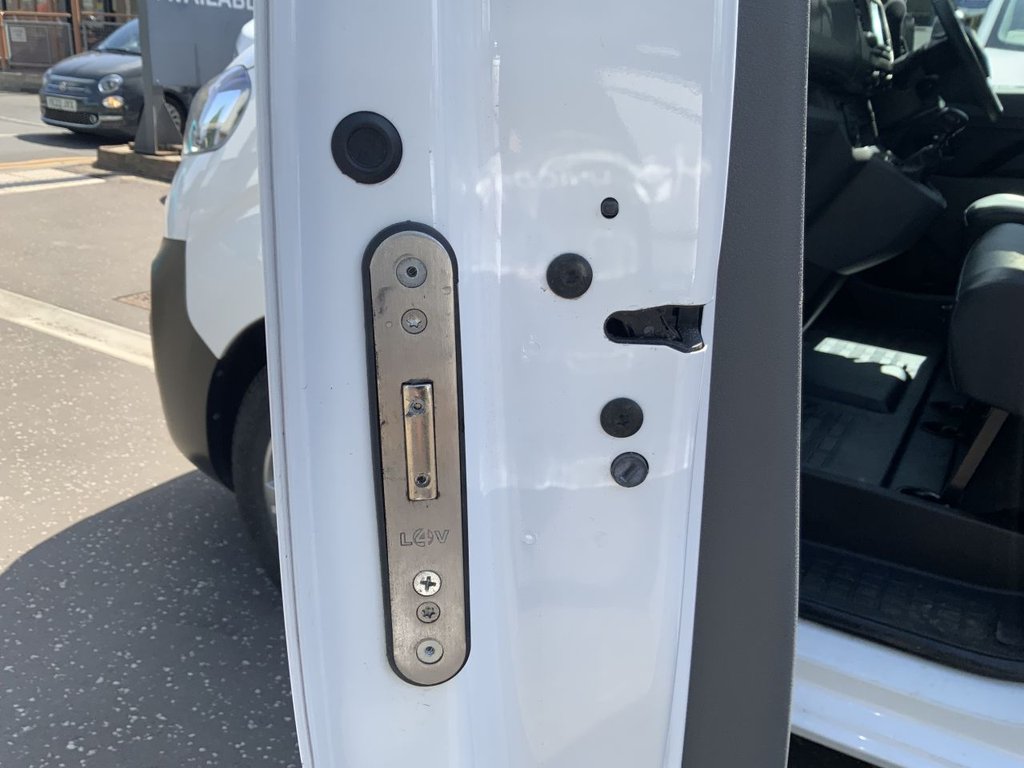 Used Vauxhall Vivaro 2021 for sale - 77157385: Photo 12