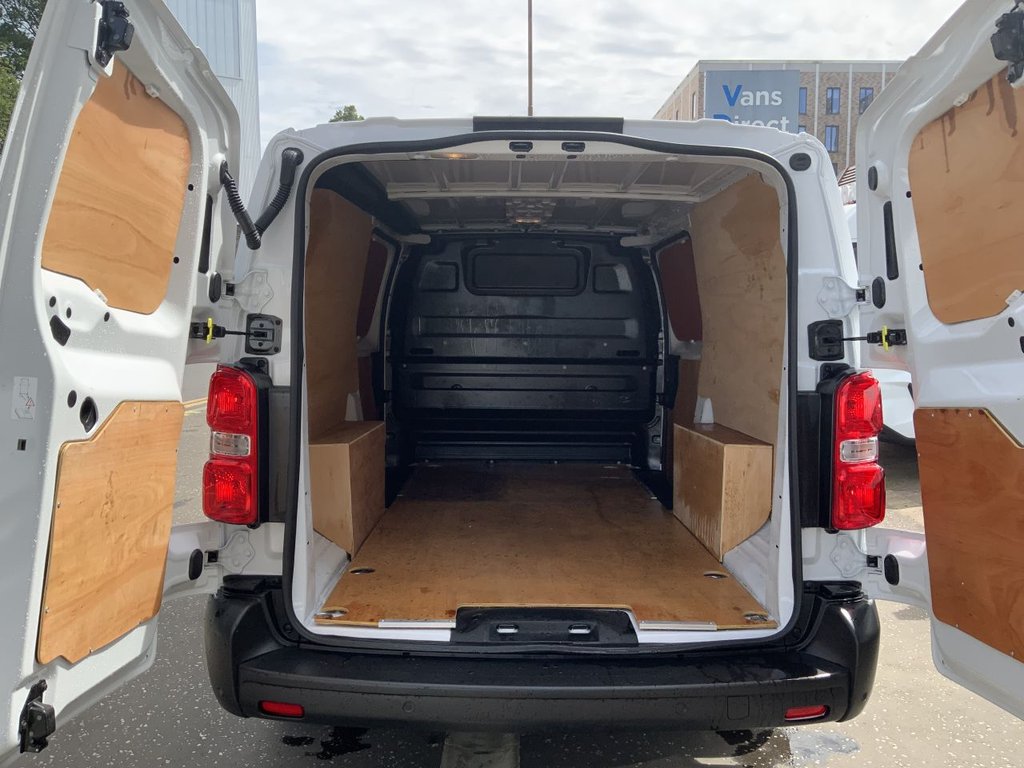 Used Vauxhall Vivaro 2024 for sale - 77157392: Photo 13