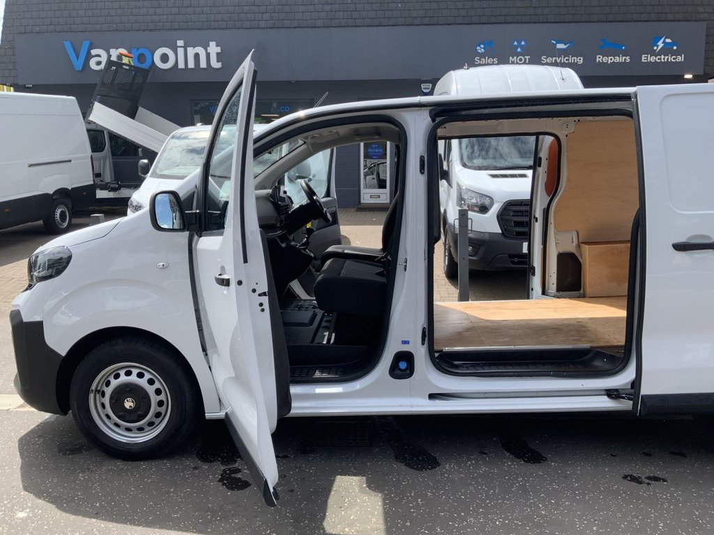 Used Vauxhall Vivaro 2024 for sale - 76434149: Photo 9