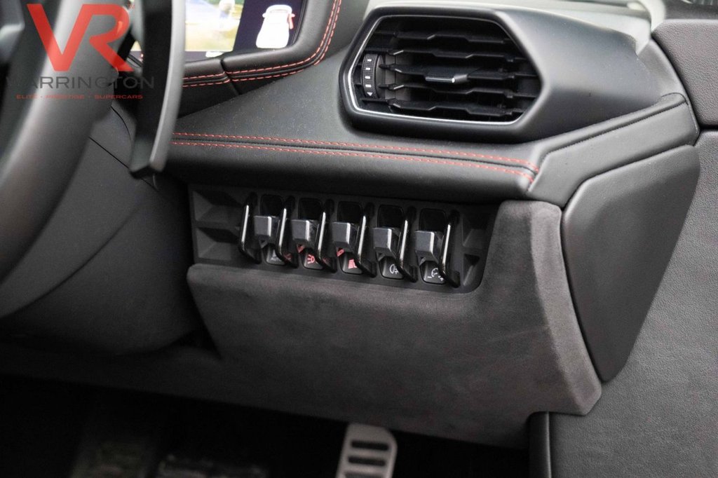 Used Lamborghini Huracan 2017 for sale - 77288348: Photo 15