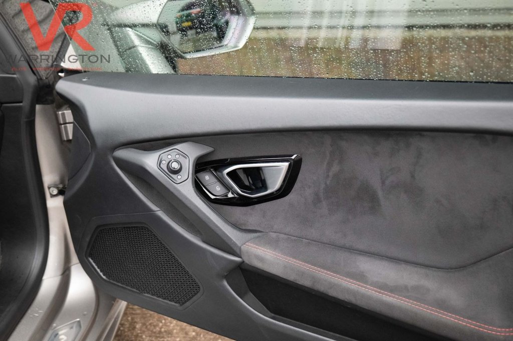 Used Lamborghini Huracan 2017 for sale - 77288348: Photo 22