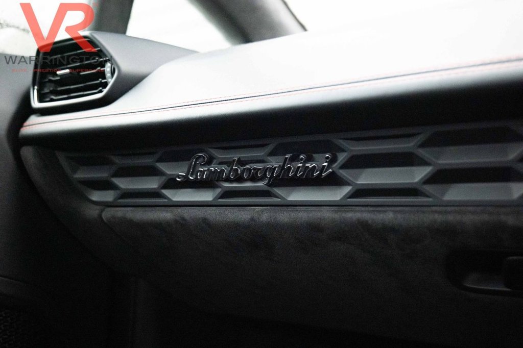 Used Lamborghini Huracan 2017 for sale - 77288348: Photo 31