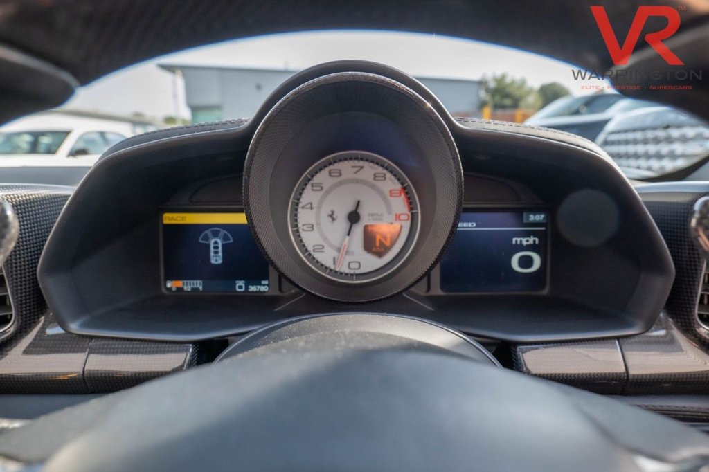 Used Ferrari 458 2013 for sale - 76546501: Photo 17