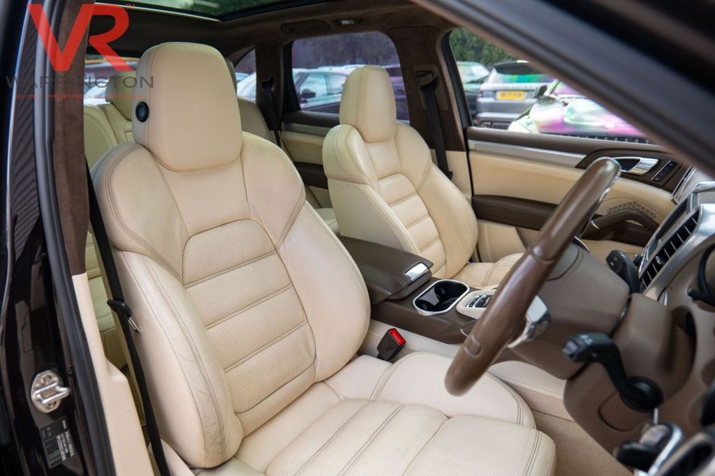 Used Porsche Cayenne 2012 for sale - 76546406: Photo 26