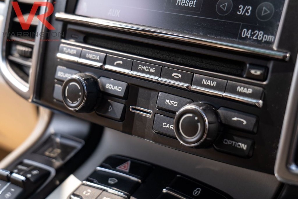 Used Porsche Cayenne 2012 for sale - 76546406: Photo 29