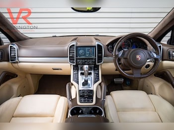 Used Porsche Cayenne 2012 for sale - 76546406: Photo