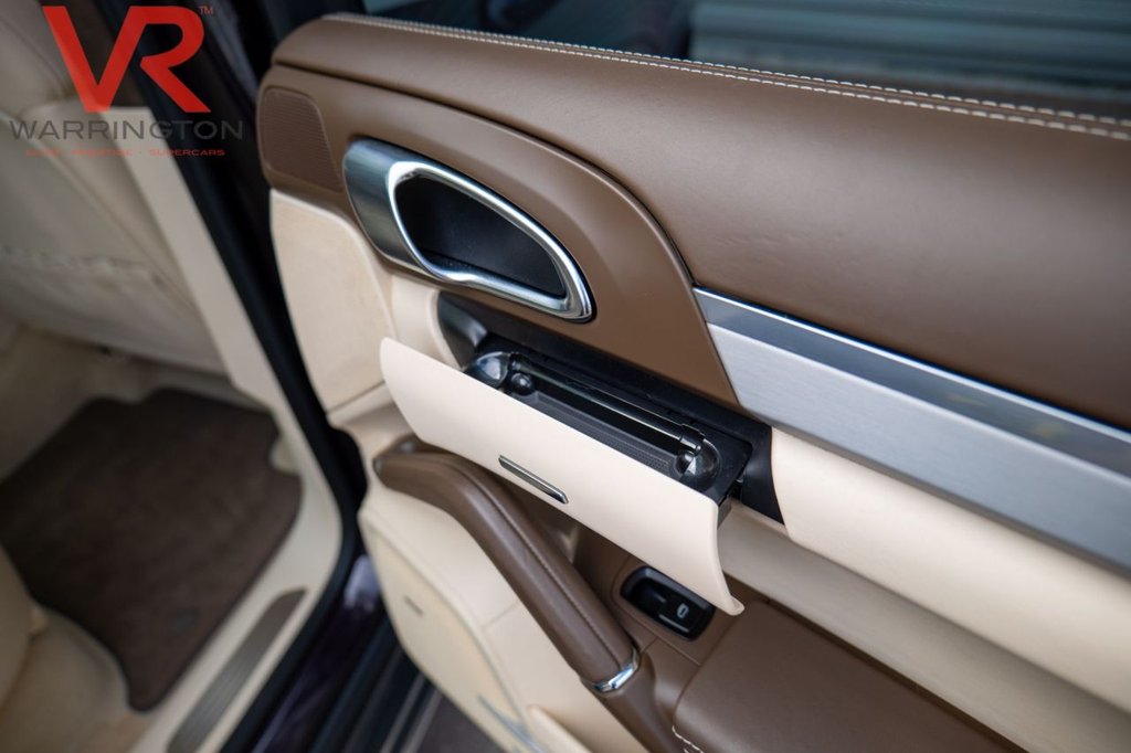 Used Porsche Cayenne 2012 for sale - 76546406: Photo 34