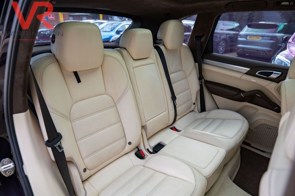 Used Porsche Cayenne 2012 for sale - 76546406: Photo 35