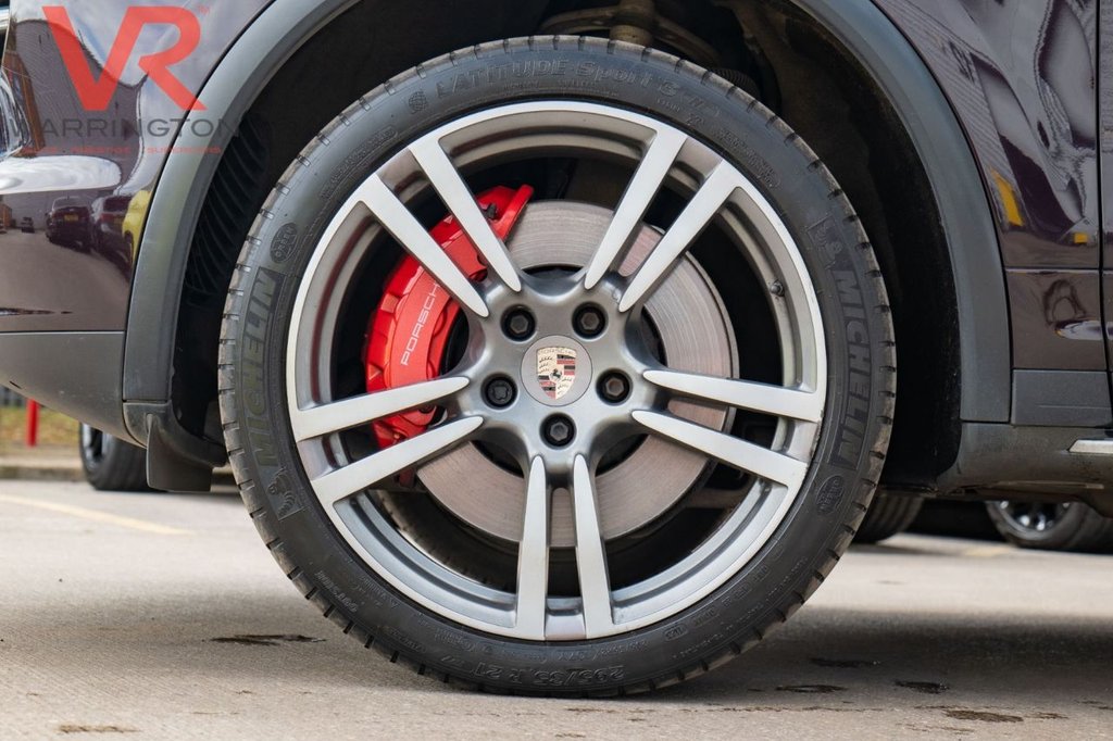 Used Porsche Cayenne 2012 for sale - 76546406: Photo 38