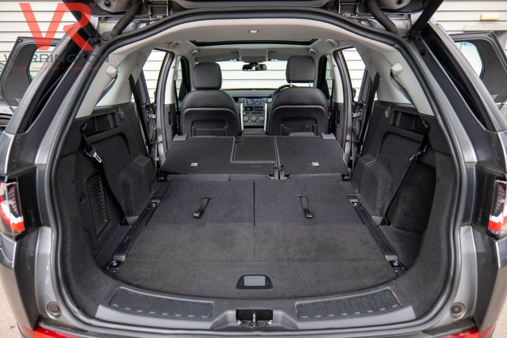 Used Land Rover Discovery Sport 2017 for sale - 77720380: Photo 18