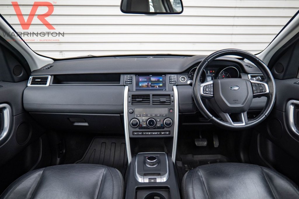 Used Land Rover Discovery Sport 2017 for sale - 77720380: Photo 2