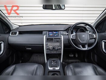 Used Land Rover Discovery Sport 2017 for sale - 77720380: Photo