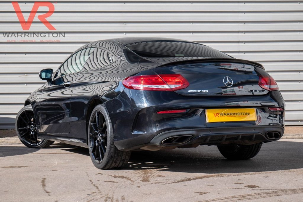 Used Mercedes-Benz C Class 2016 for sale - 76546416: Photo 8