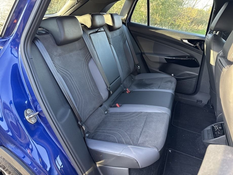 Used Volkswagen ID.4 2023 for sale - 76642811: Photo 10