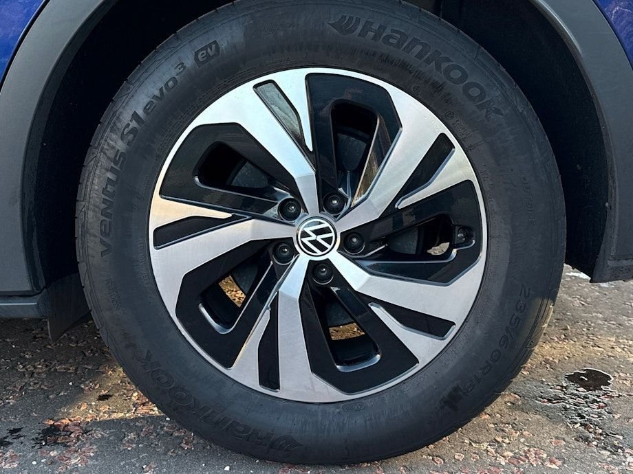 Used Volkswagen ID.4 2023 for sale - 76642811: Photo 11