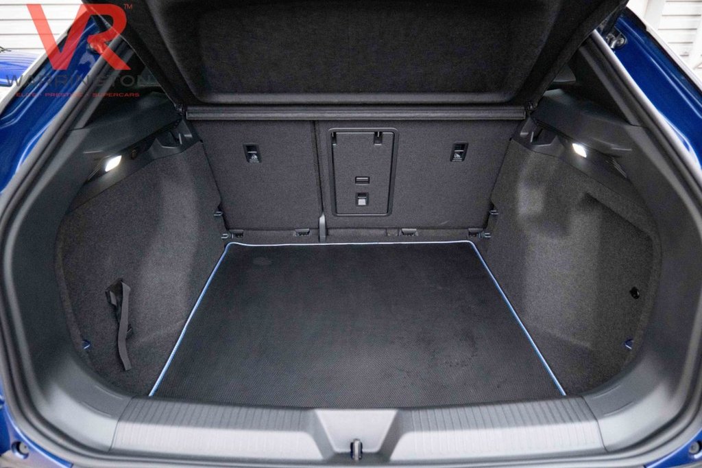 Used Volkswagen ID.4 2023 for sale - 76642811: Photo 15