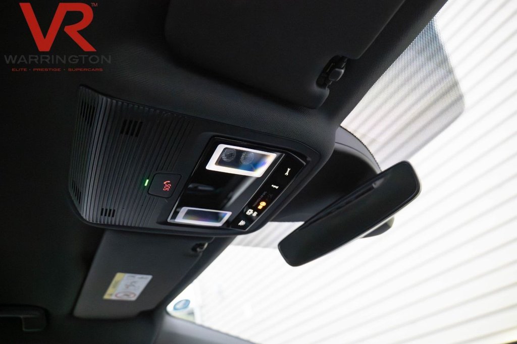 Used Volkswagen ID.4 2023 for sale - 76642811: Photo 32