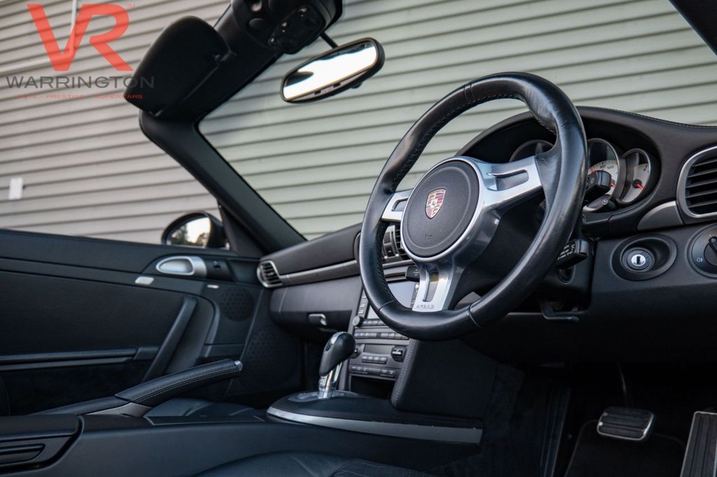 Used Porsche 911 2010 for sale - 76961997: Photo 11