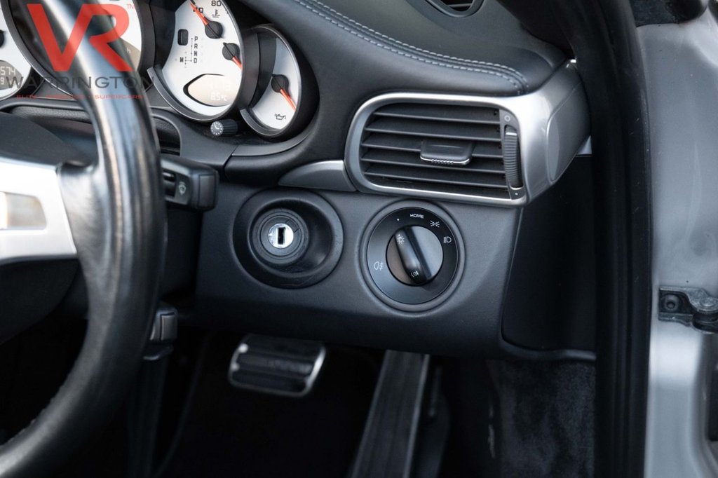 Used Porsche 911 2010 for sale - 76961997: Photo 14