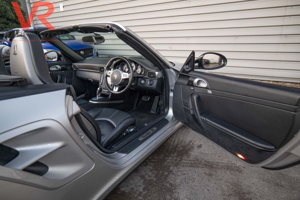 Used Porsche 911 2010 for sale - 76961997: Photo 19