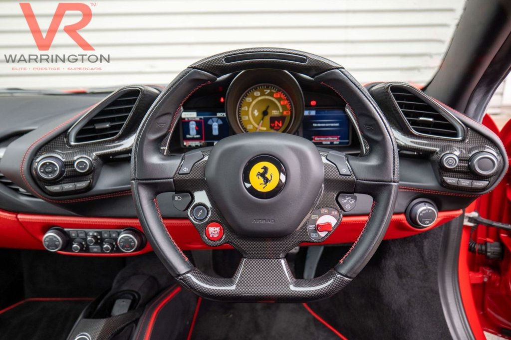 Used Ferrari 488 2017 for sale - 76546411: Photo 11
