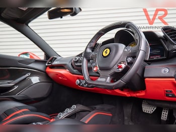 Used Ferrari 488 2017 for sale - 76546411: Photo