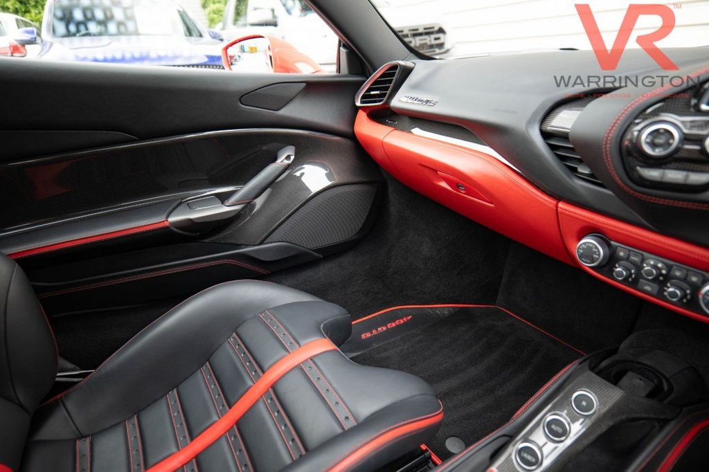 Used Ferrari 488 2017 for sale - 76546411: Photo 30