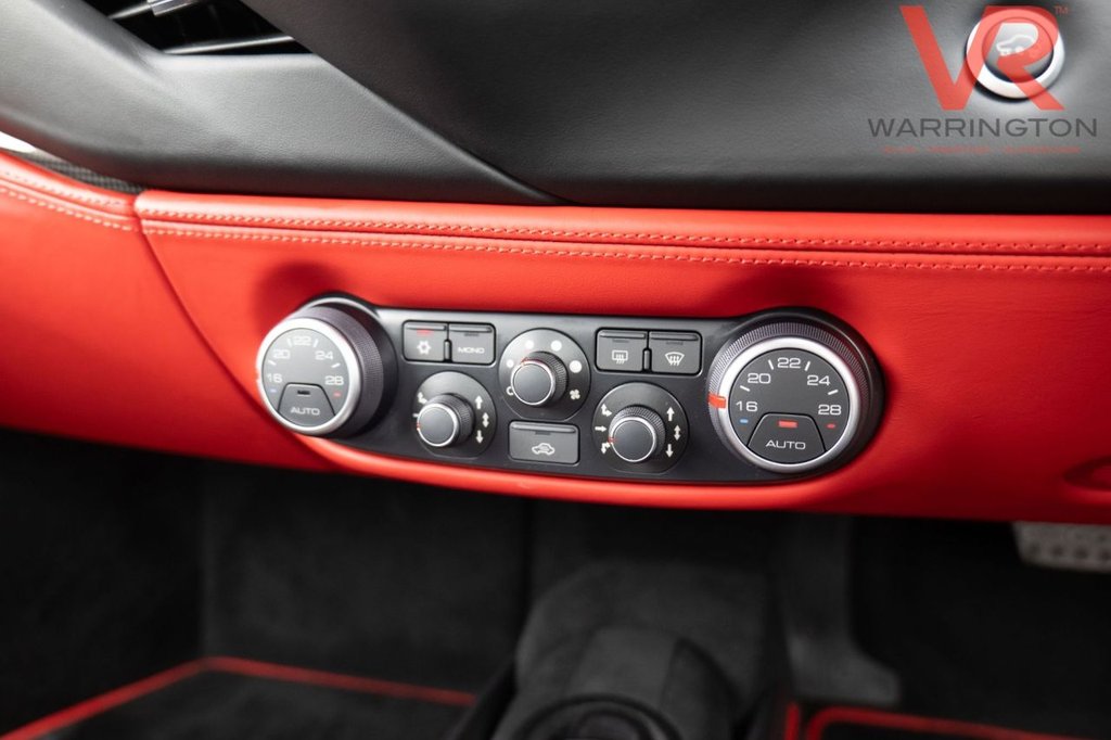 Used Ferrari 488 2017 for sale - 76546411: Photo 33