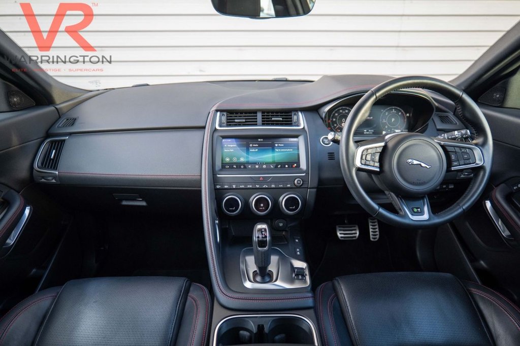 Used Jaguar E-Pace 2020 for sale - 77369532: Photo 2