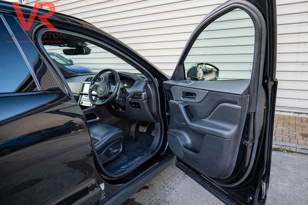 Used Jaguar F-Pace 2020 for sale - 76792041: Photo 20