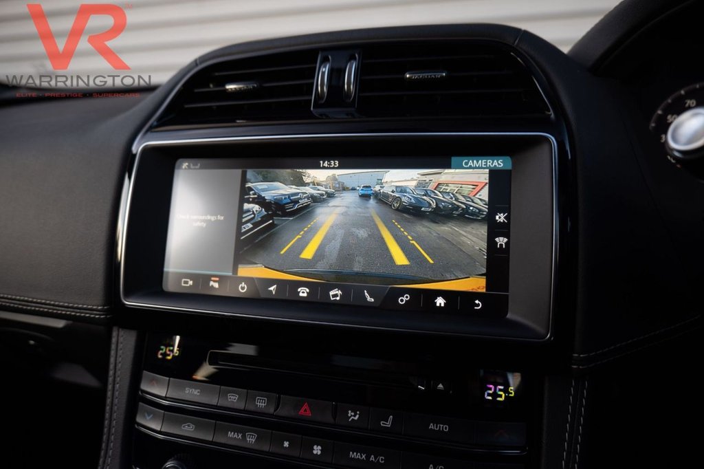 Used Jaguar F-Pace 2020 for sale - 76792041: Photo 30