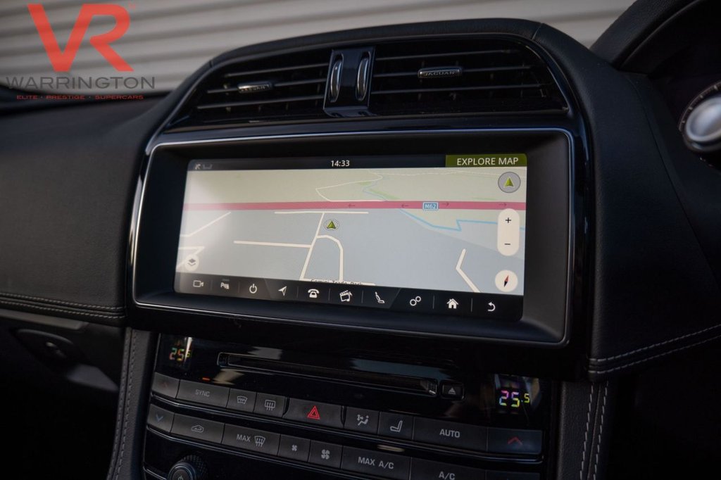 Used Jaguar F-Pace 2020 for sale - 76792041: Photo 31