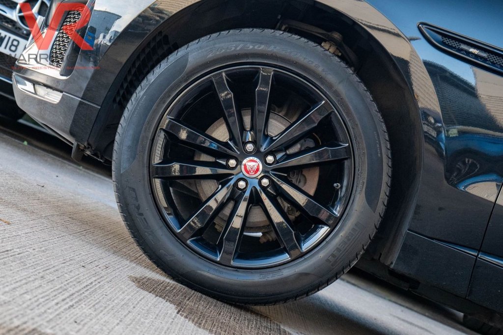 Used Jaguar F-Pace 2020 for sale - 76792041: Photo 39