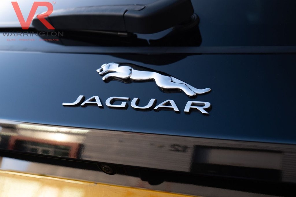 Used Jaguar F-Pace 2020 for sale - 76792041: Photo 41