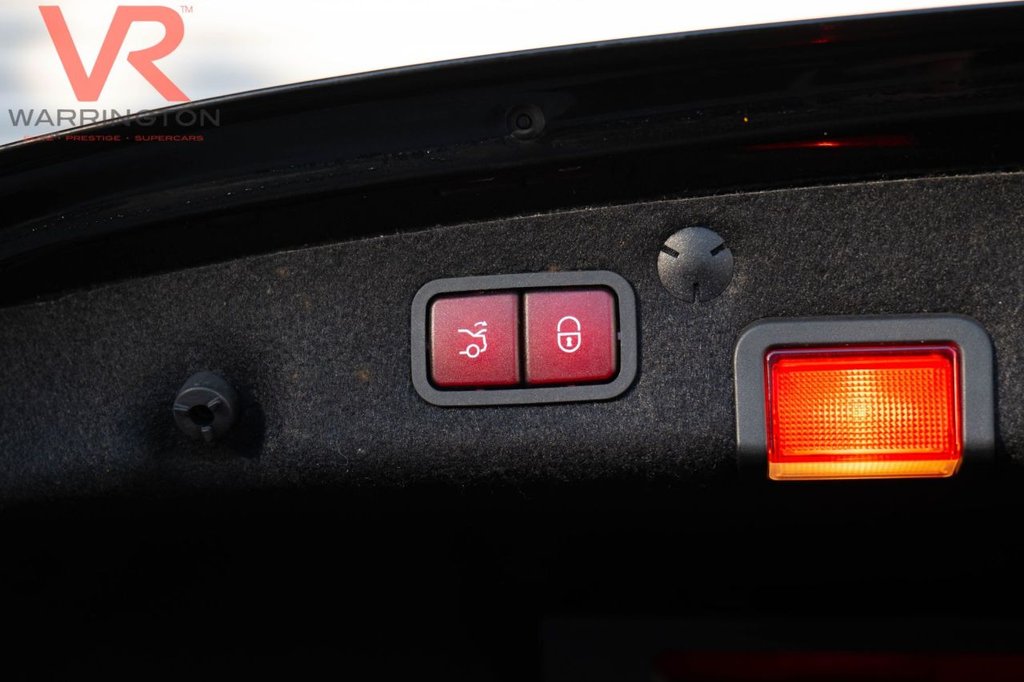 Used Mercedes-Benz C Class 2018 for sale - 76900289: Photo 18