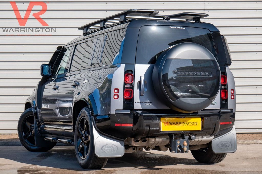 Used Land Rover Defender 2021 for sale - 76546400: Photo 11