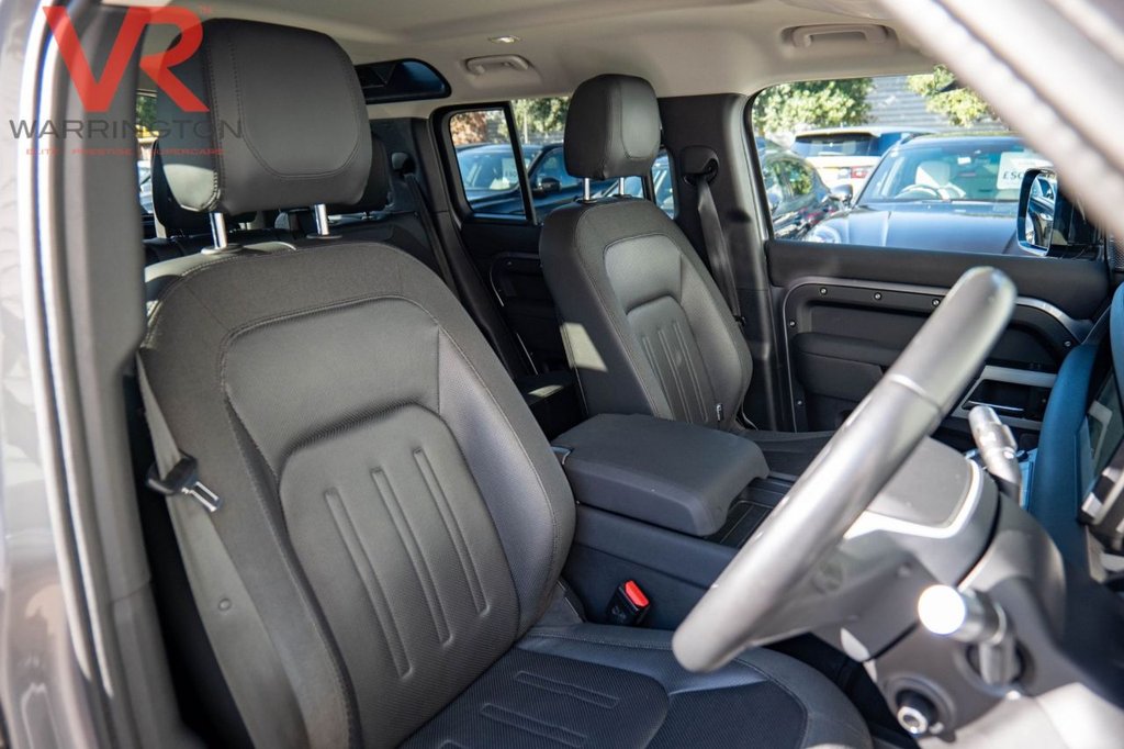 Used Land Rover Defender 2021 for sale - 76546400: Photo 24