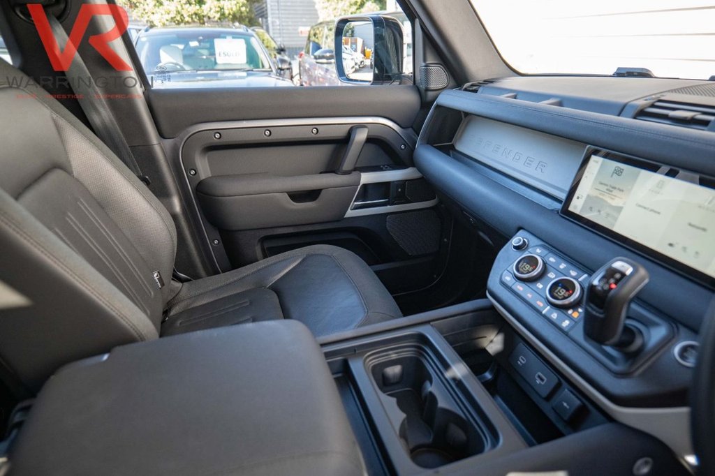 Used Land Rover Defender 2021 for sale - 76546400: Photo 25