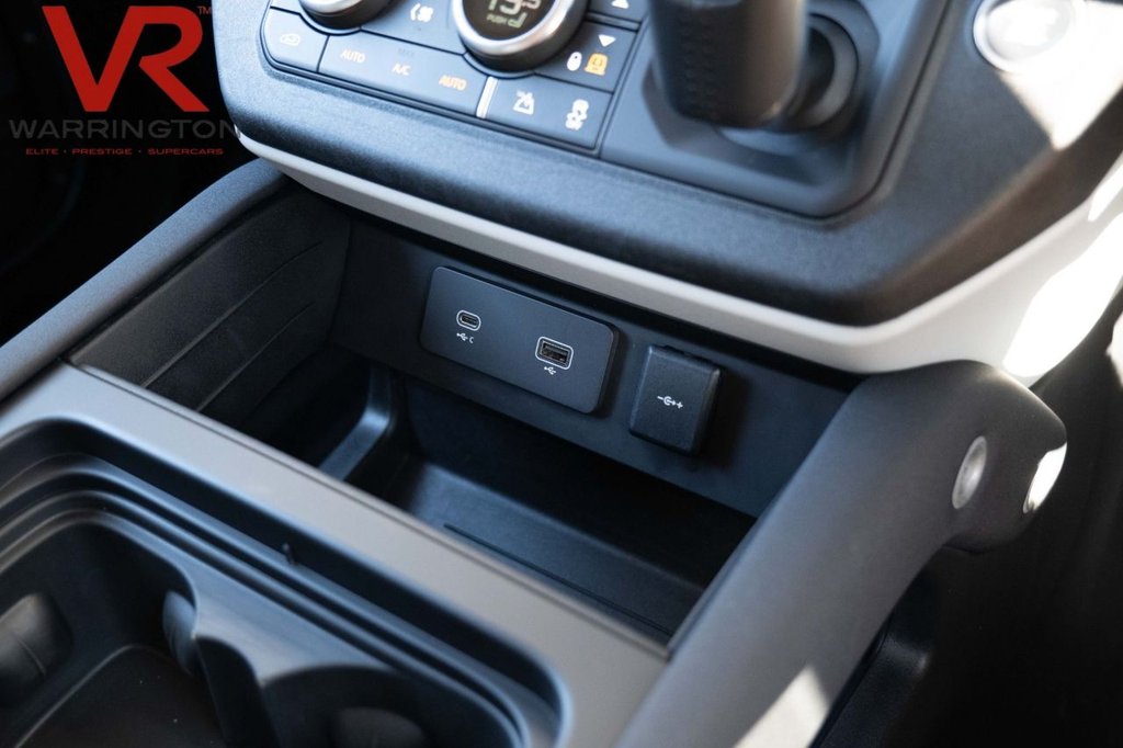 Used Land Rover Defender 2021 for sale - 76546400: Photo 27