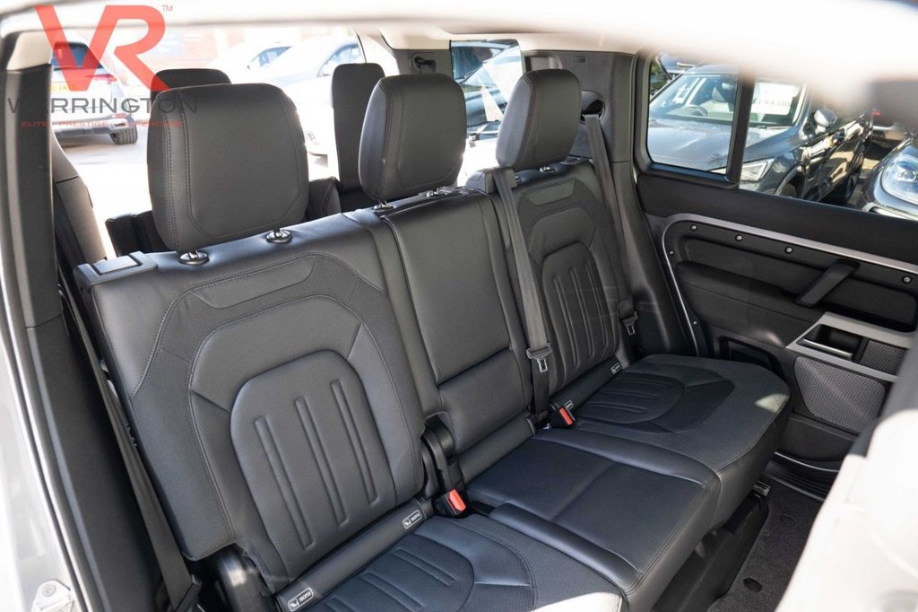 Used Land Rover Defender 2021 for sale - 76546400: Photo 37