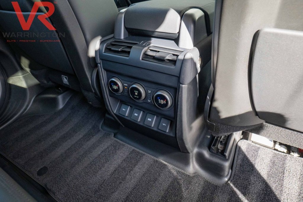 Used Land Rover Defender 2021 for sale - 76546400: Photo 38