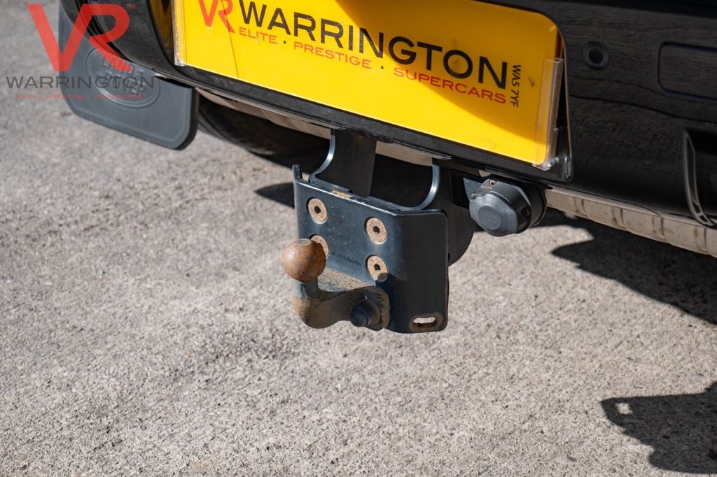 Used Land Rover Defender 2021 for sale - 76546400: Photo 39